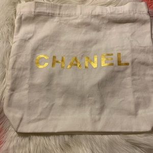 Chanel tote New